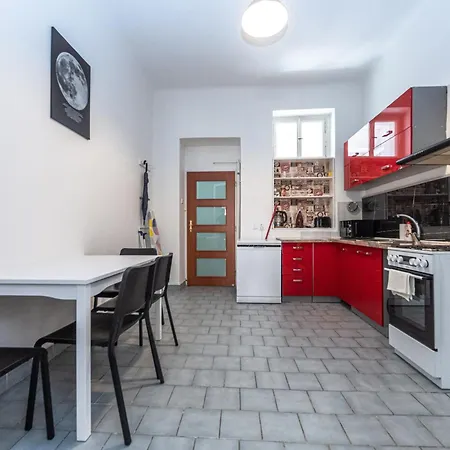 Pribyslavska Appartement *